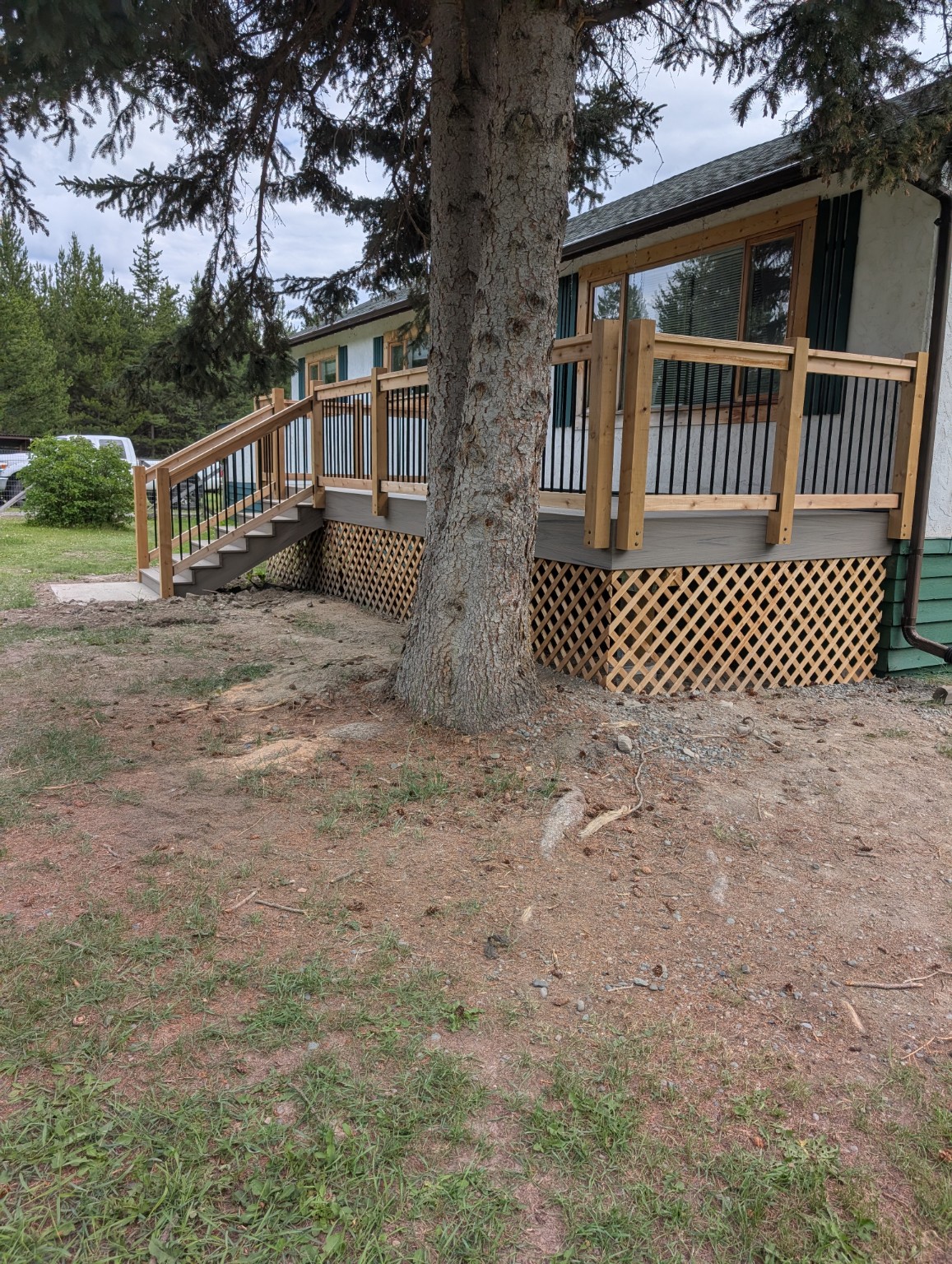Side view of composite deck and lattice around its base